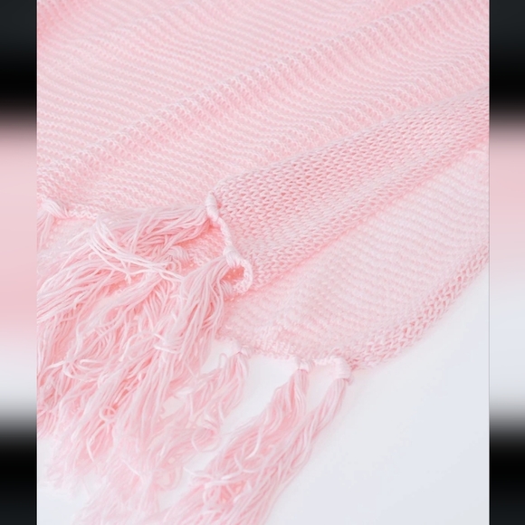 Baby Pink Knit Coverup with Round Neck and Fringed Hem - Picture 4 of 5